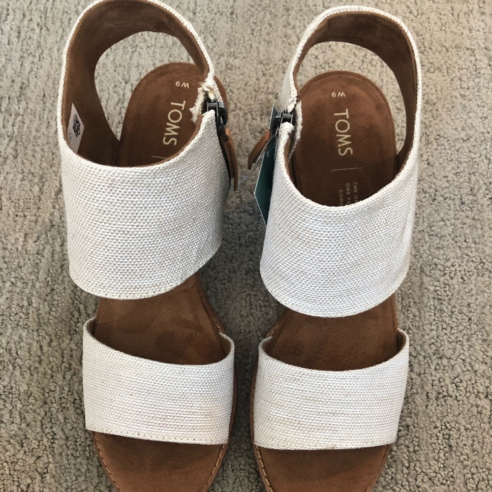 New Toms wedges